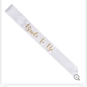 Brand New never opened Bride to Be Sash